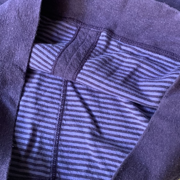 LULULEMON “In a Cinch” Purple Stripe REVERSIBLE Funnel Neck Pullover Long Sleeve - Picture 8 of 15